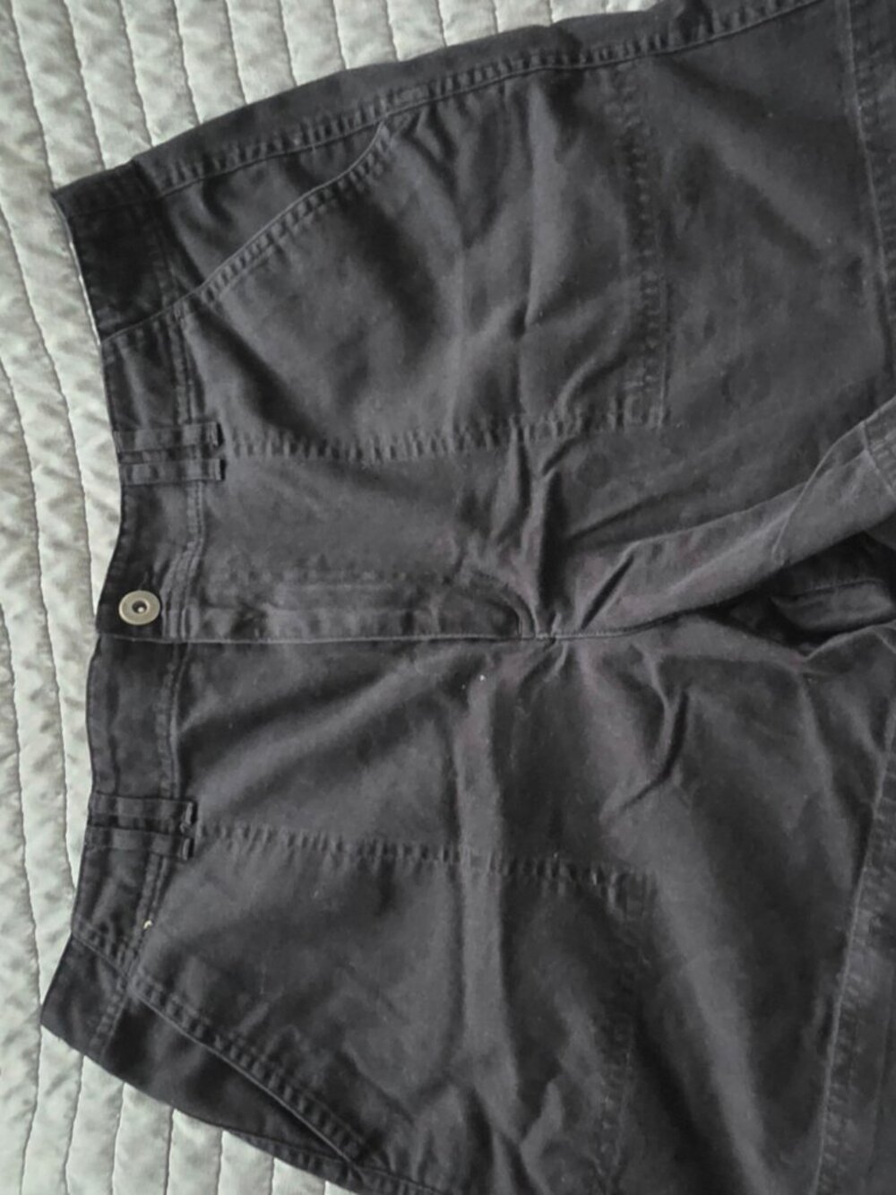 Lizwear by Liz Claiborne Black Chino Shorts, Size 12, 5 inch inseam